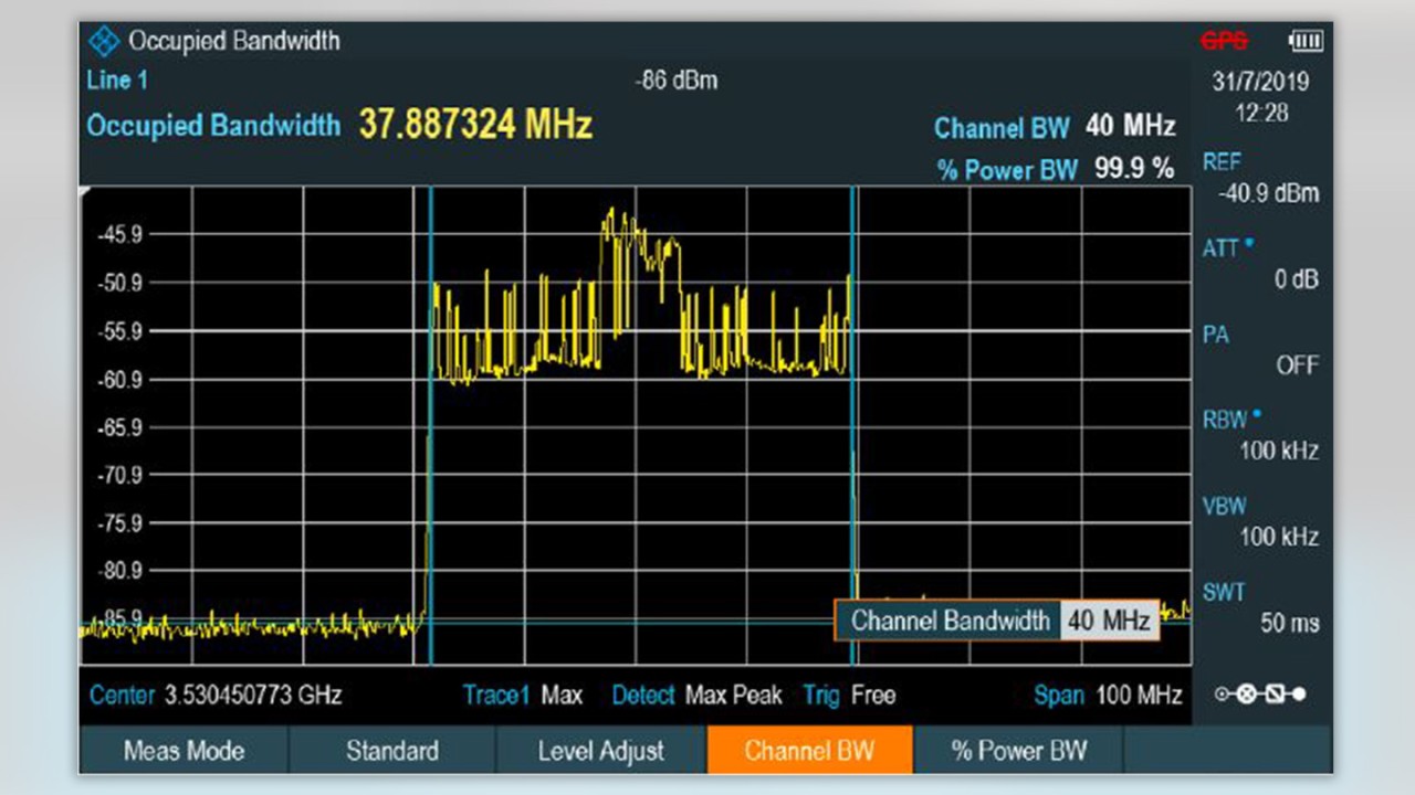 Figure 4: Occupied bandwidth of a 40 MHz 5G NR signal measured over the air with the R&S®Cable Rider ZPH cable and antenna analyzer Figure 4: Occupied bandwidth of a 40 MHz 5G NR signal measured over the air with the R&S®Cable Rider ZPH cable and antenna analyzer