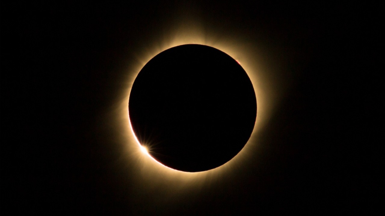 51113-Sonnenfinsternis-2880x1620.jpg 51113-Sonnenfinsternis-2880x1620.jpg