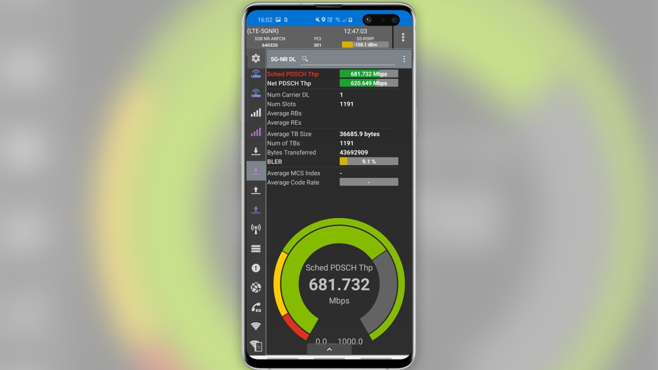 Figure 8: Phone monitor showing 5G parameters Figure 8: Phone monitor showing 5G parameters